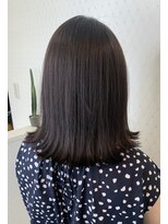 ボブミディ×ダークトーン