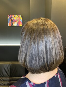 サローネデ アグスティナ バイ サンバンチ(salones de agustina by sanbanchi) 【agustina 明石大久保】イルミナカラー×ボブ