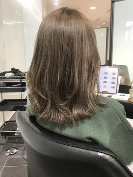 ラブクロムトーキョー オモテサンドウ(LOVECHROME OMOTESANDO) 韓国風巻き髪くびれヘア☆ミントアッシュのメルティカラー