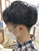ヘッズ 本八幡店(HEADS)&nbsp;MEN'S HAIR  センターパート　ツイストスパイラル　コンマヘア