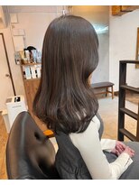 エル バイ ホーム(L by HOME)&nbsp;モカグレージュ　透け感カラー　顔周りカット　レイヤーカット