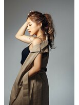 アフィナー(Afinar)&nbsp;【横浜/Afinar】抜け感×艶やか×ハイポニーアレンジ