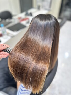 LAPISUTA 門前仲町 ヘアエステ【髪質改善美容院LAPISUTA門前仲町】