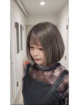 ブロッサム 熊谷店(Blossom) ライラックシルバー×ボブ