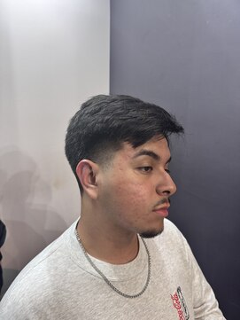 クロムトウキョウ ザ バーバー 新宿本店(CHROM TOKYO the Barber) テーパーフェード