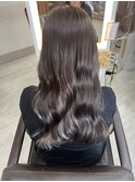 暗めグレージュカラー　インナーシルバー