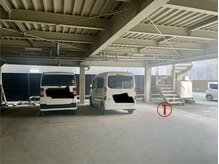 ダダ(DaDa)の雰囲気(1,建物の下一番右、螺旋階段の隣になります。)