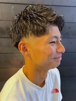 ディスイズバーバーフォース(THIS IS BARBER 4th)&nbsp;フェードカット ショート ダウンパーマ アップバング ビジネス