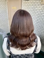 ソノ(sono) ウェーブ巻き 巻き下ろし ミディアムヘア 推し活ヘア デートヘア