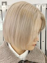 ウィコ 新宿(WICO)&nbsp;ホワイトベージュ[新宿駅/イメチェン/ハッシュカット]