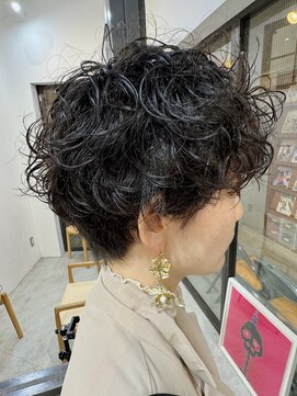 ナループロアオハナ(Nalu pu loa ohana) ショートパーマ/くるくるパーマ/癖毛風パーマ/原宿/表参道