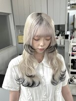 シェイロ(Cielro)&nbsp;ホワイトブロンド×エンドカラー/ウルフカット/アンブレラカラー