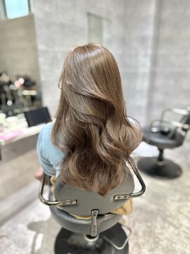 アクション 心斎橋店(ACTION) 20代30代レイヤーカット　透明感カラー　アッシュベージュ