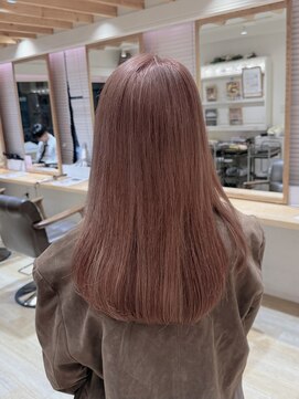 エイト新宿店(EIGHT shinjuku) ピンクベージュ