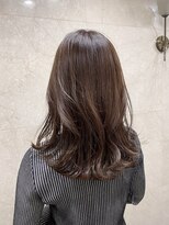 ダリア(Dahlia) 外ハネ×くびれレイヤー