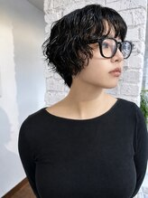 バンビ ミムデオム(BAMBI MIMU de HOMME)&nbsp;黒髪ショート×ニュアンスパーマ