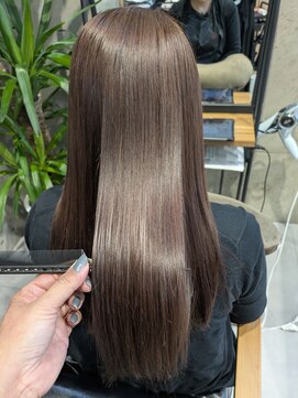 コティ(Kotii) 【ラベンダーブラウンで、透明感とツヤを味方に♪】