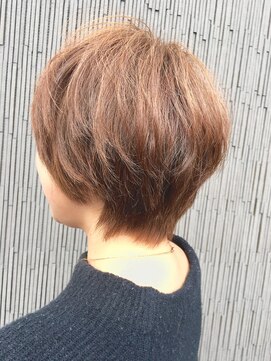 ヘアー ヴィノベーション(Hair Vinovation) ナチュラルショートボブ