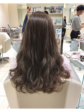 ヌーム 塚本店(NOOM) きれいな髪で新生活スタート！潤い修復トリートメント☆