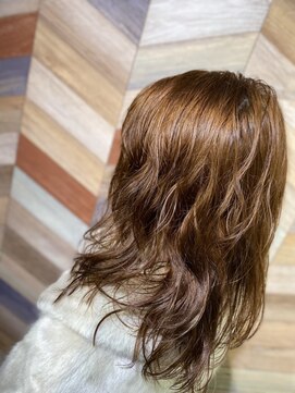 ヘアートゥリース(hair trees) セミディ・パーマスタイル