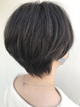 シェノンバイカリス(Chainon by charis) ふんわりショート