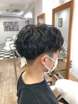 ヘッズ 本八幡店(HEADS)&nbsp;MEN'S HAIR  センターパート　ツイストスパイラル　コンマヘア