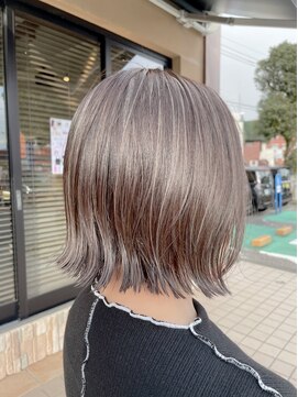 リコリミックス(RICO remix) 切りっぱなしボブハイライト