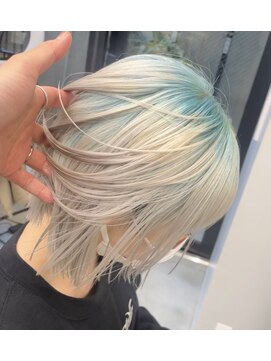 ヴァーディ オモテサンドウ(Vardy omotesando) ルーツカラー・デザイン・ケアブリーチ・ダブルカラー・裾カラー