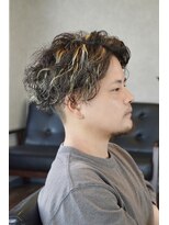 アトラ(attra)&nbsp;《attra》お客様ヘア【スパイラルパーマ×メッシュ】