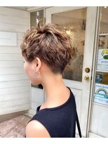 シェノン 赤羽店(CHAINON)&nbsp;ハイトーンベリーショート耳かけ刈り上げ女子前髪イメチェン