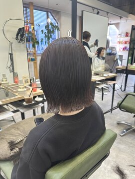 トリニティ 本厚木(trinity) 切りっぱなしボブ外はね簡単セット