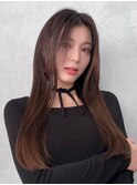 顔周りレイヤーカットくびれヘアミルクティーベージュカラー