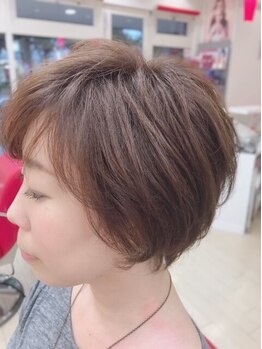 フェアリーパーフェクト(FAIRY PERFECT)の写真/炭酸泉のかけ流しの炭酸スパで頭皮の汚れを除去し、髪も地肌もスッキリ！頭皮環境を整え健康的な髪に◎