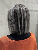 ラック(LUCK)&nbsp;バレイヤージュ/船橋/くすみベージュ/細めハイライト