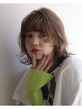 ヴィル(VILLE) ショート/ボブ/レイヤーカット/顔まわりカット/髪質改善/鈴鹿