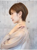 透明感ブリーチなしラテベージュ前下がり小顔ショートボブ