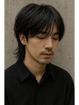 ラムデリカ(LUMDERICA) 30代、40代黒髪でキマル分け目あり大人ウルフ