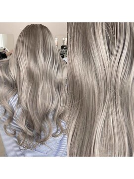 ホワイトシルバー/バレイヤージュ/ハイトーンカラー