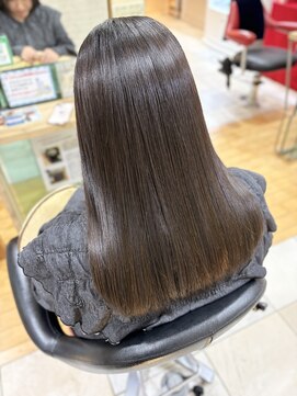 プリエストレート　