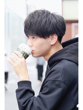 アトラクト(AttRact) ナチュラルマッシュ　黒髪　刈り上げ　ツーブロ