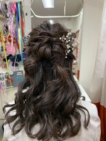 ビューティック ハラジュク(Hair&Make Beautique Harajuku)&nbsp;おだんごシニオンハーフアップ