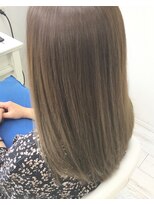 バセット バイ アルター 鎌取店(basset by aL-ter)&nbsp;柔らかグレージュストレート