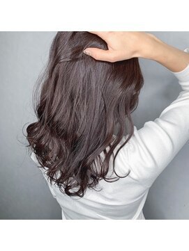 ワット 原宿店(W) 【W-ワット-原宿店 】＊抜け感パープルアッシュ目ミディ＊