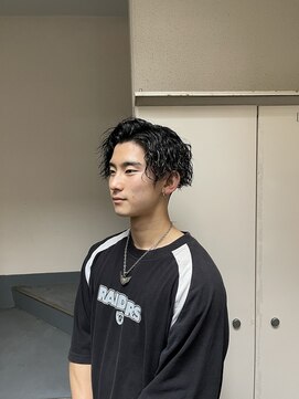 ウェルネス(Wellness) スキンフェード、サイドパート、センターパート、韓国マッシュ5