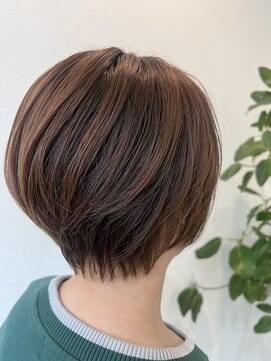 トモニ(tomoni) ショートボブ