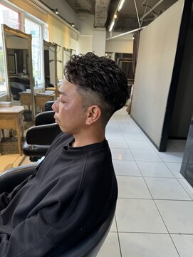 アイズ 海老名(AIZU) 極道パーマ　スパイラルパーマ　フェードカット　海老名メンズ