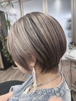 ヴィフ 大船(VIF)&nbsp;バレイヤージュ/ハイライト/ダブルカラー/ケアブリーチ/ボブ