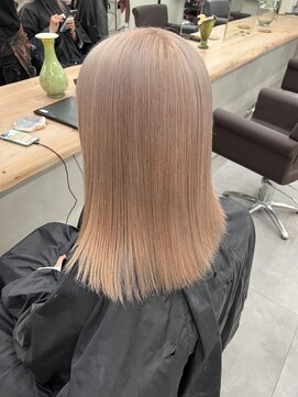 ベレーザ 渋谷(BELEZA) 8225ミルクティーアッシュベージュハイトーンカラーワンホンヘア