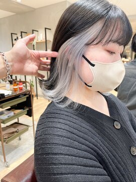 エミス バイ メルト 吉祥寺(emis by melt) 30代【堀惠】インナーカラーイヤリングカラーシルバーグレー20代