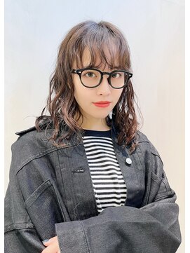 ホロ(hollo) ミディアムパーマルーズパーマニュアンスカール黒髪パーマ